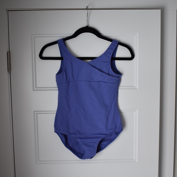 Mirella Leotard - Picture 1 of 2